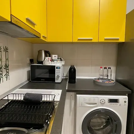 Διαμέρισμα Happy Cozy Place